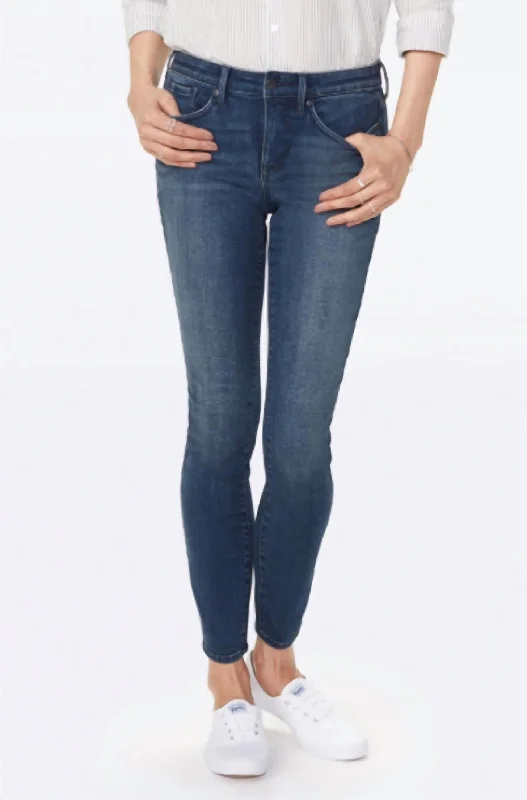 Ami Skinny Jean In Bernal Wash