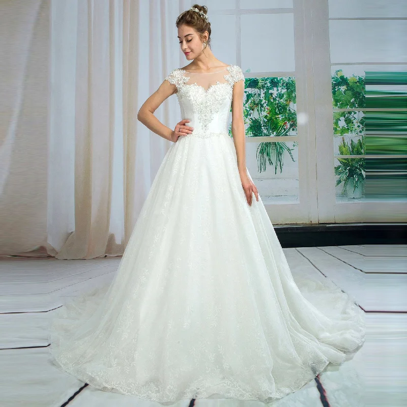 Short Sleeve Sheer Neck Ball Gown Lace Wedding Dress with Keyhole